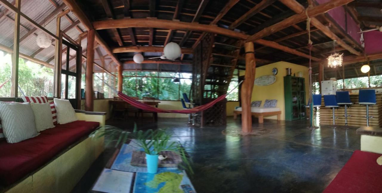 Casa Mymy Hostel Playa Negra Buitenkant foto